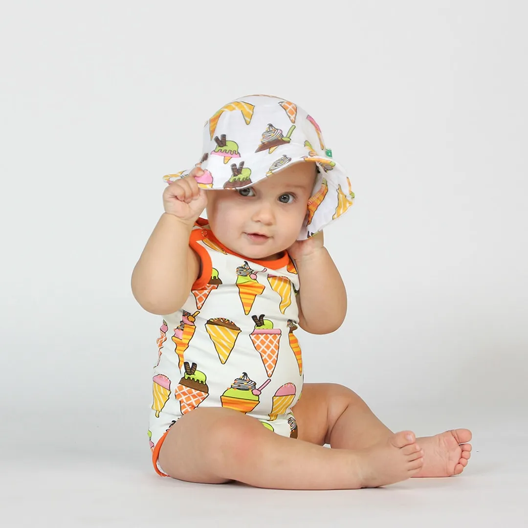 Bucket hat with ice cream