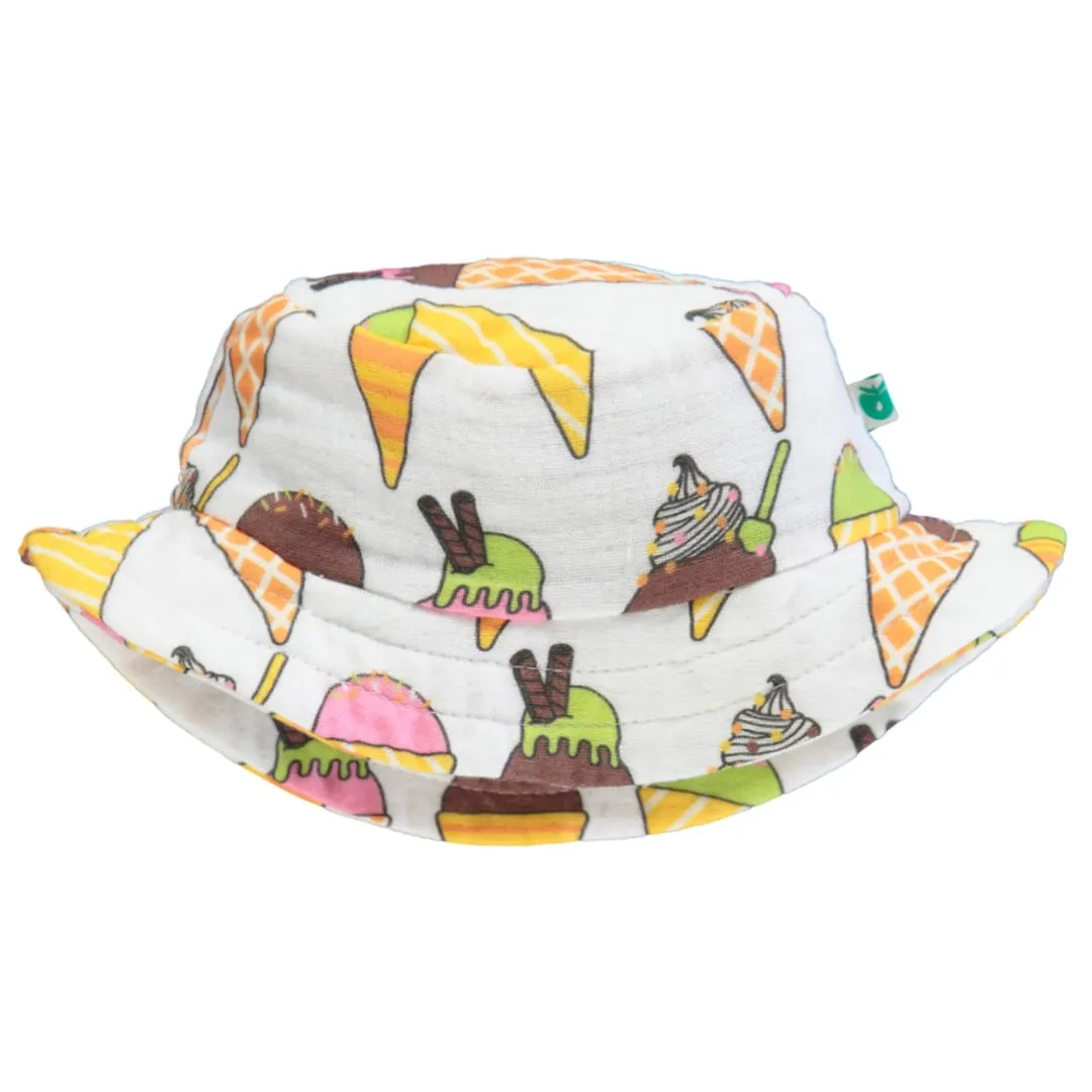 Bucket hat with ice cream