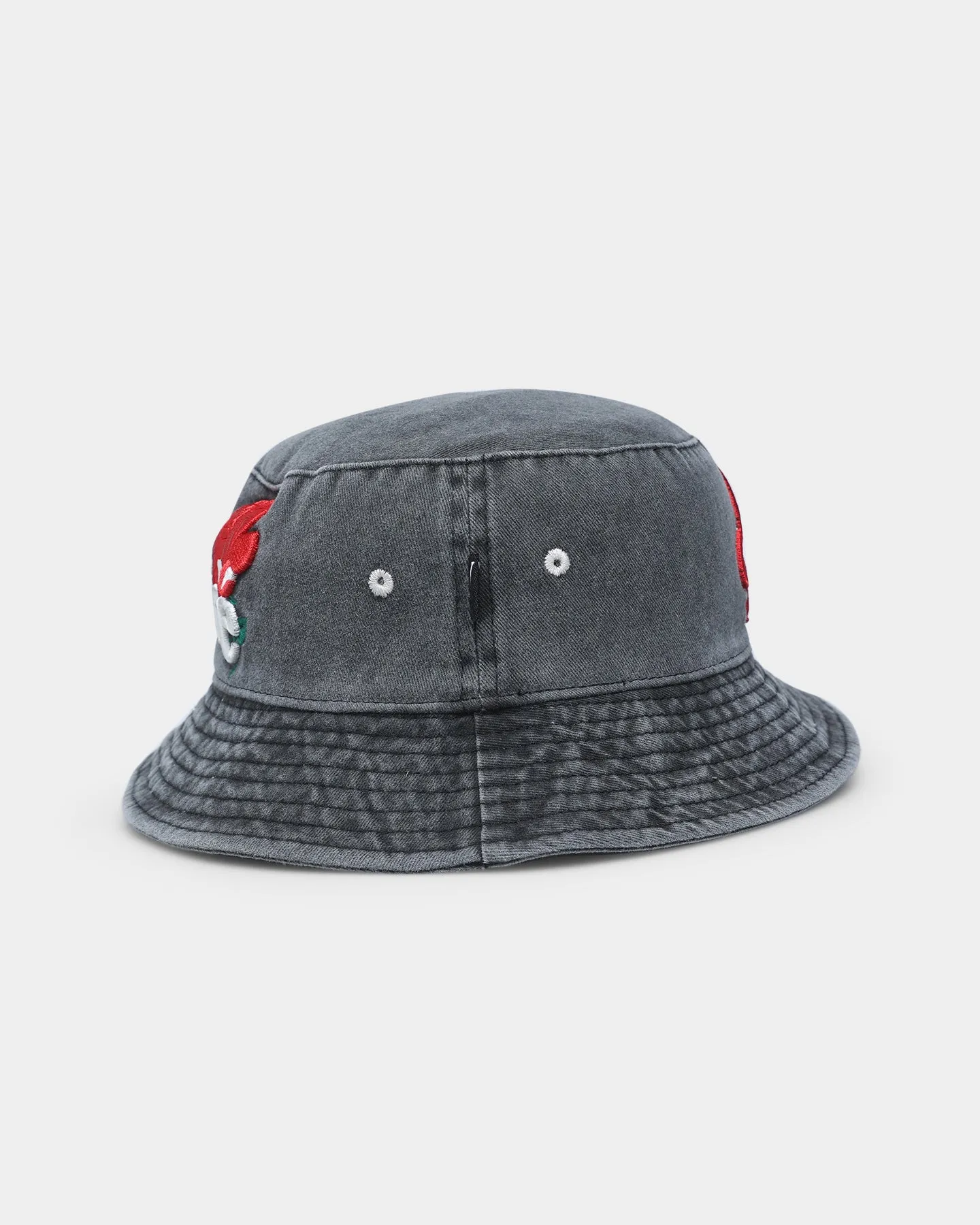 Carre Volle Rose Bucket Hat Washed Black