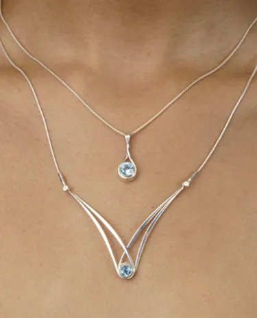 E.L. Designs (Formerly Ed Levin) - Gemstone Swing Necklace in Sterling Silver with Blue Topaz