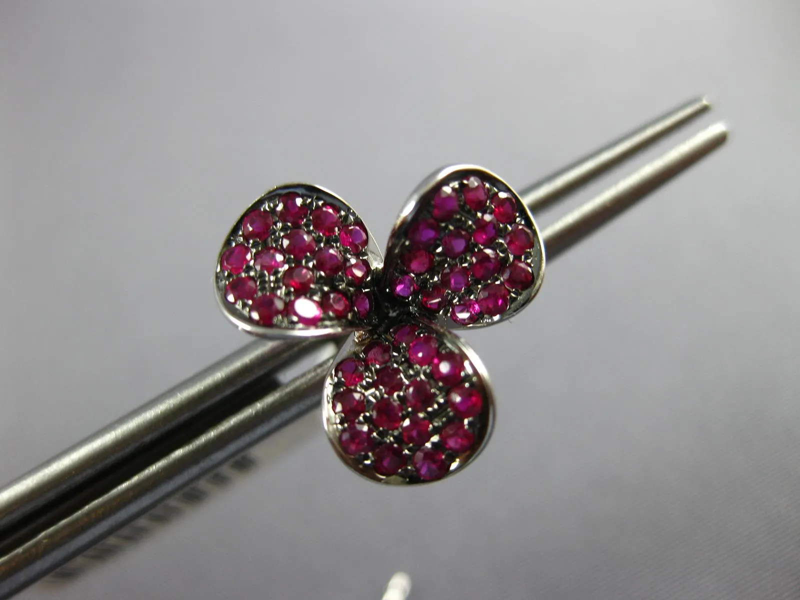 ESTATE 1.06CT AAA RUBY 18KT WHITE GOLD 3D 3 LEAF CLOVER FLOWER STUD EARRINGS