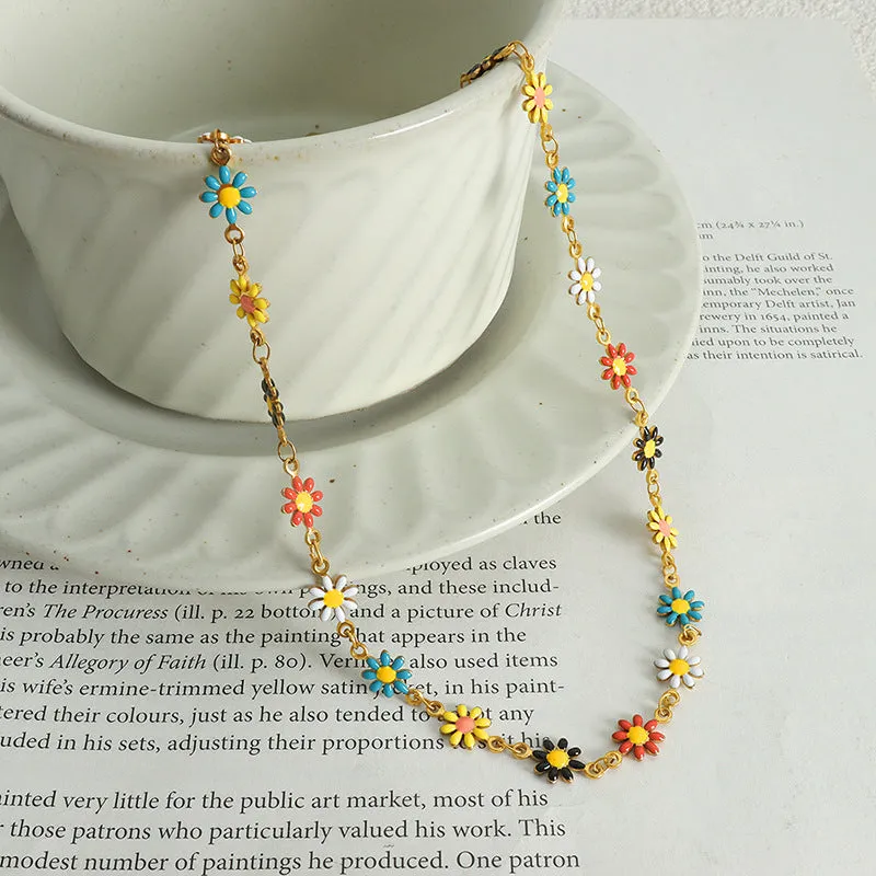 Golden Titanium Steel Jewelry Set with Daisy Chain Design