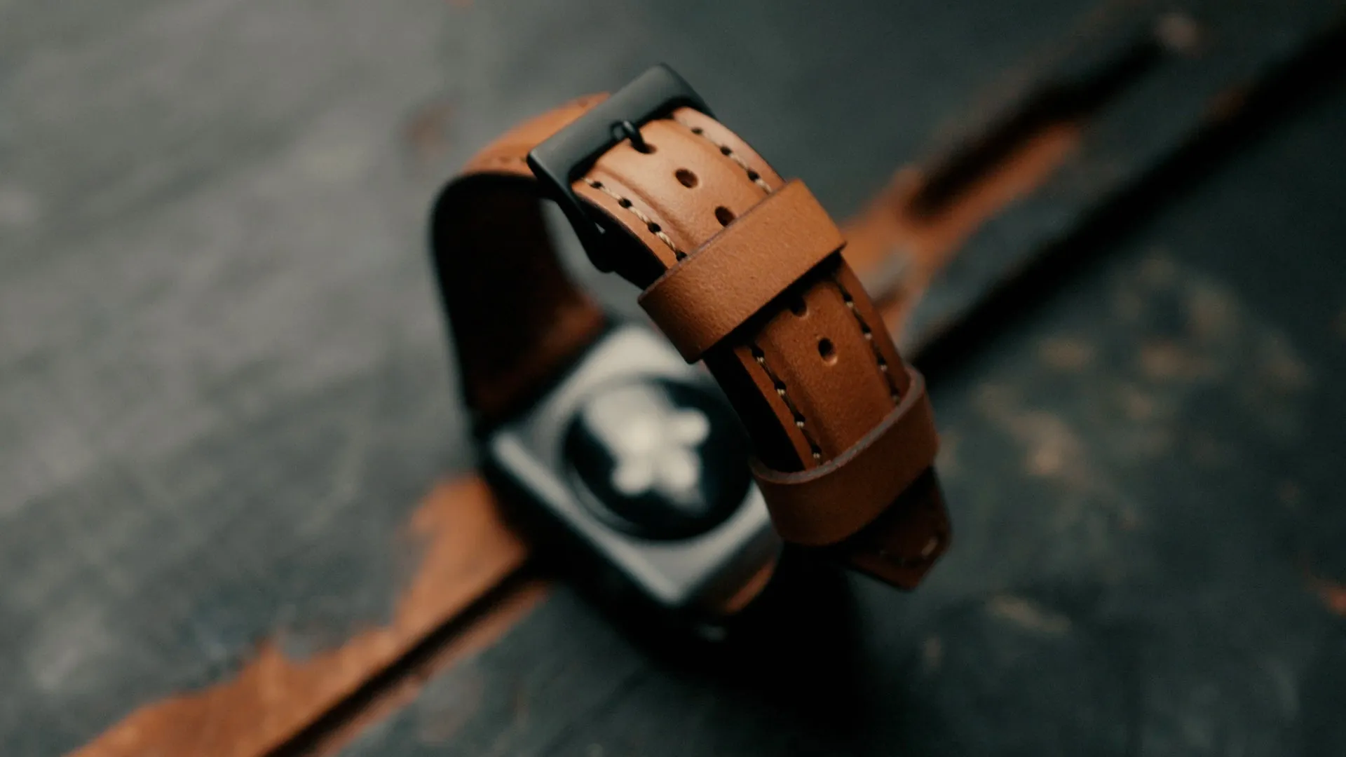 LKG APPLE WATCH STRAP - Buck Brown