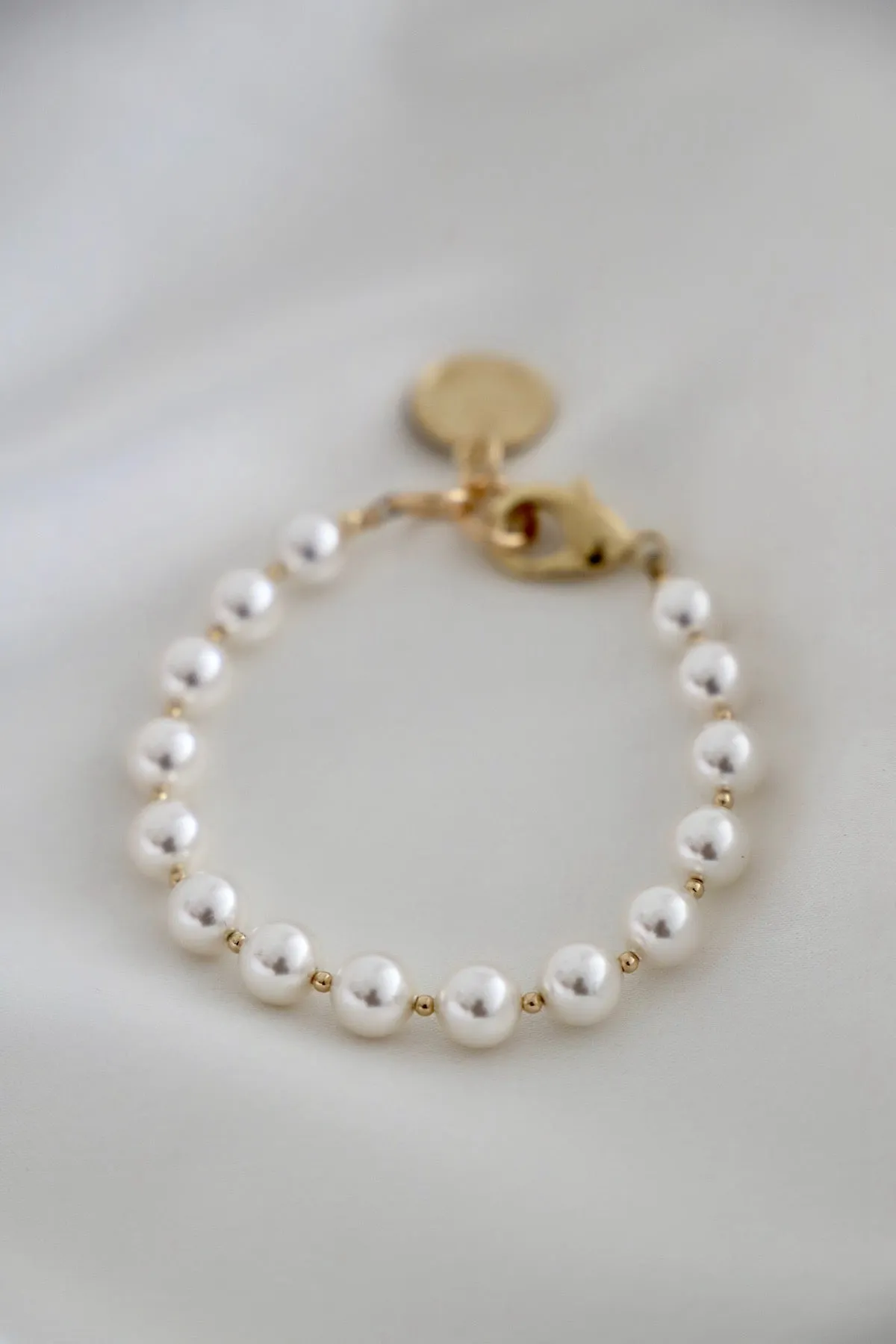 LORA PEARL BRACELET