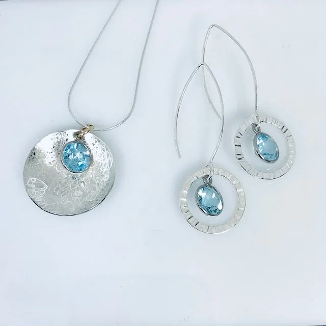 Scribbled Shell Disc with Blue Topaz Necklace