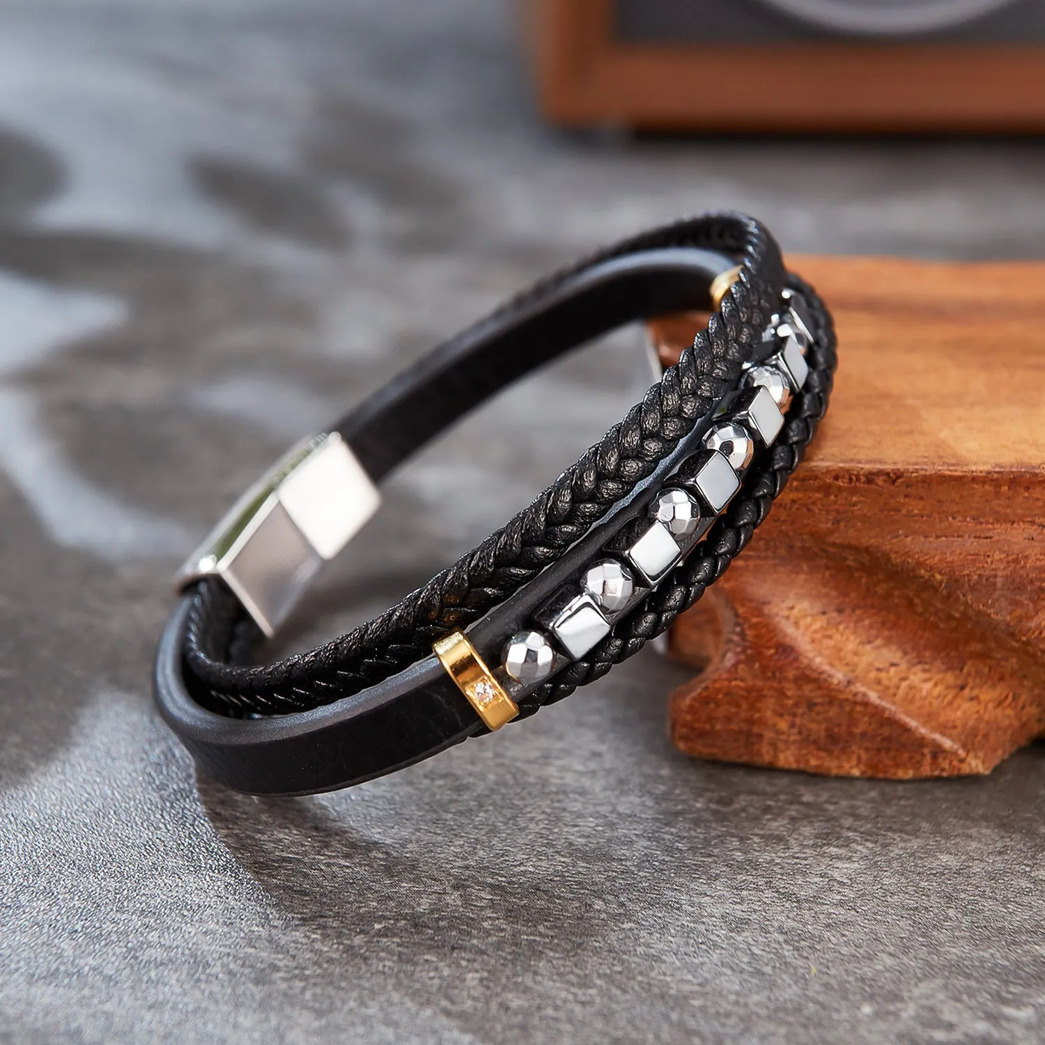 Sophisticated Men's Black Leather and Stainless Steel Beaded Bracelet – Elegant Design with Magnetic Clasp