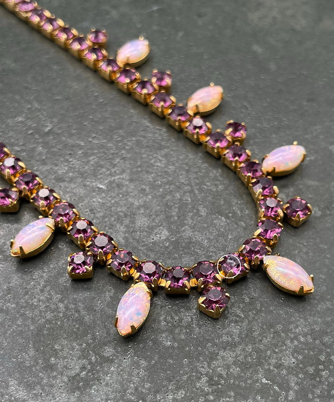 【UK買付】ヴィンテージ オパールガラス パープルビジュー ネックレス/Vintage Opal Glass Purple Bijou Necklace