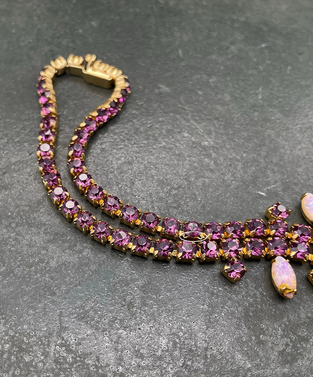 【UK買付】ヴィンテージ オパールガラス パープルビジュー ネックレス/Vintage Opal Glass Purple Bijou Necklace