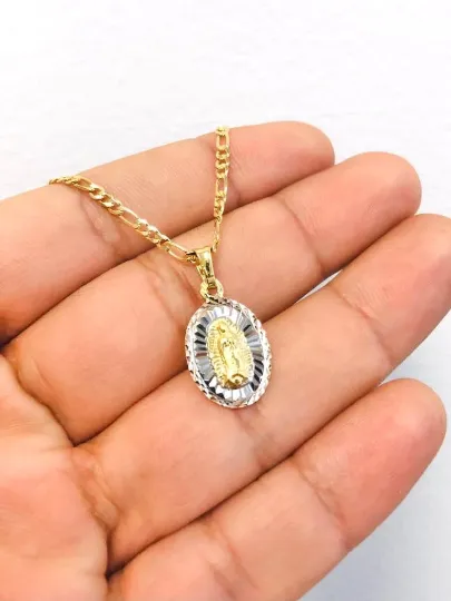 Virgen de Guadalupe Pendant with Figaro Chain / Diamond Cut Guadalupe Necklace Gold Filled / Dainty Everyday Necklce / Dije de Guadalupe Oro